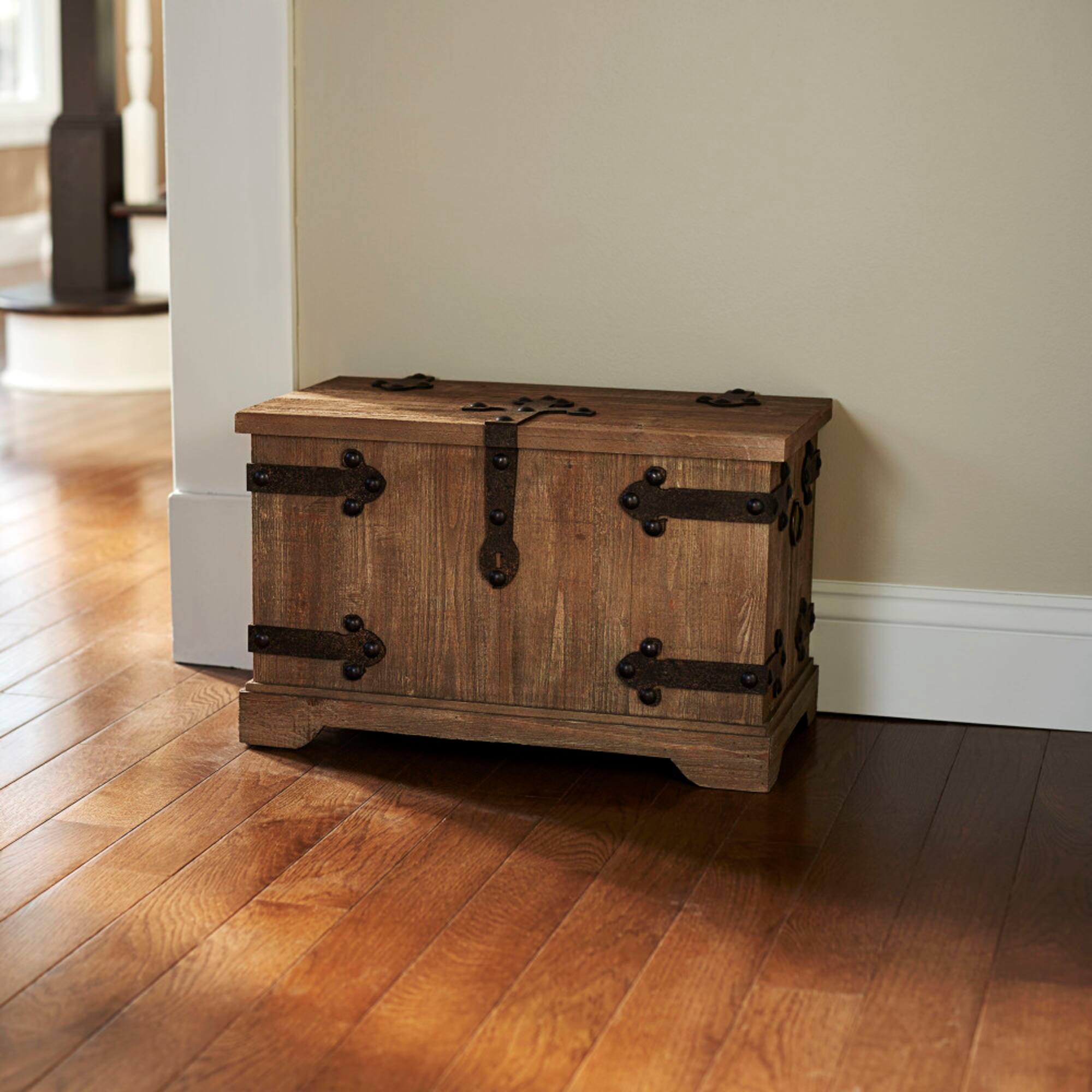 Household Essentials Hinge Decorative Trunk (Small)